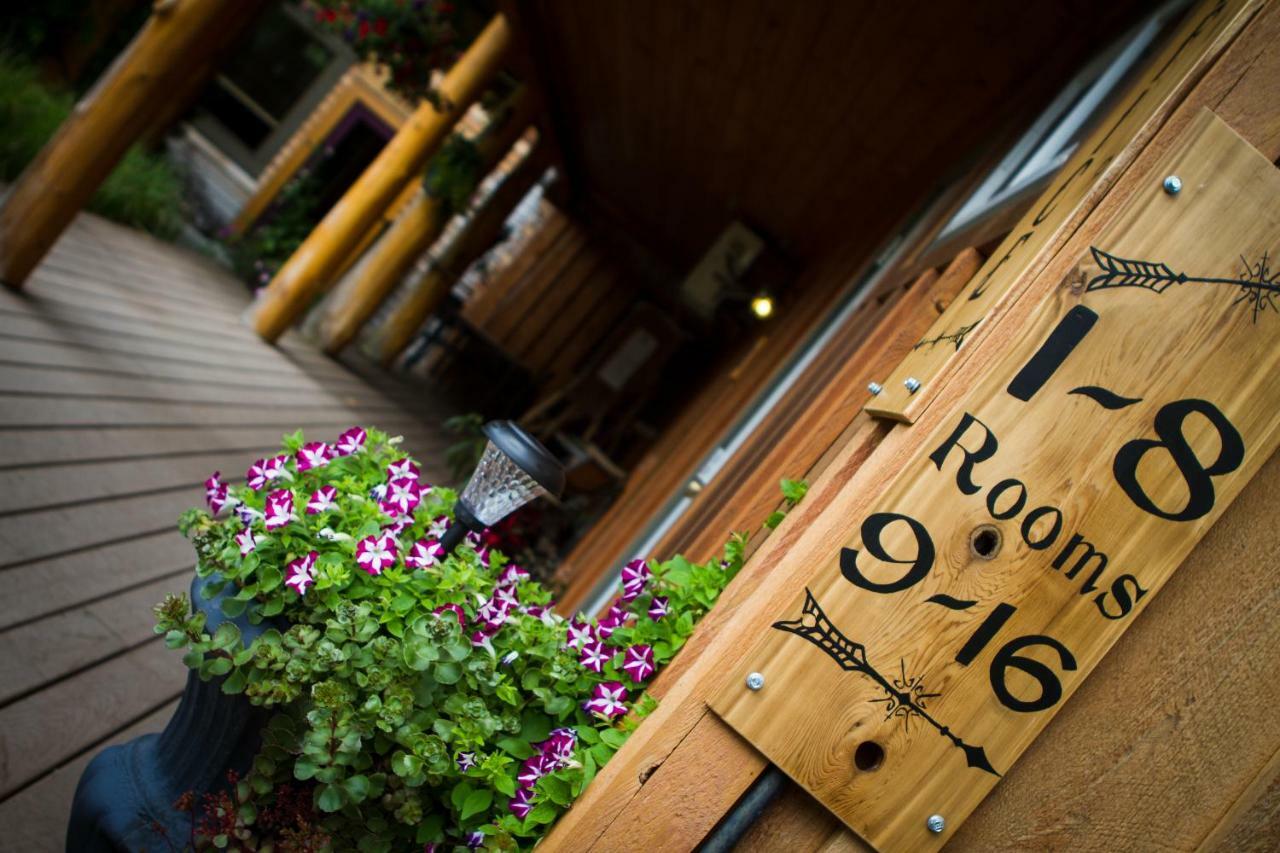 Bella Coola Mountain Lodge Hagensborg Exteriör bild